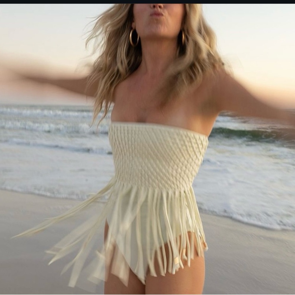 Summer of Spivey Fringe One Piece - NWT!

seagrass woven one piece - cloud / xl